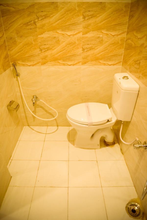Hotel Mm Γουβαχάτι Εξωτερικό φωτογραφία
