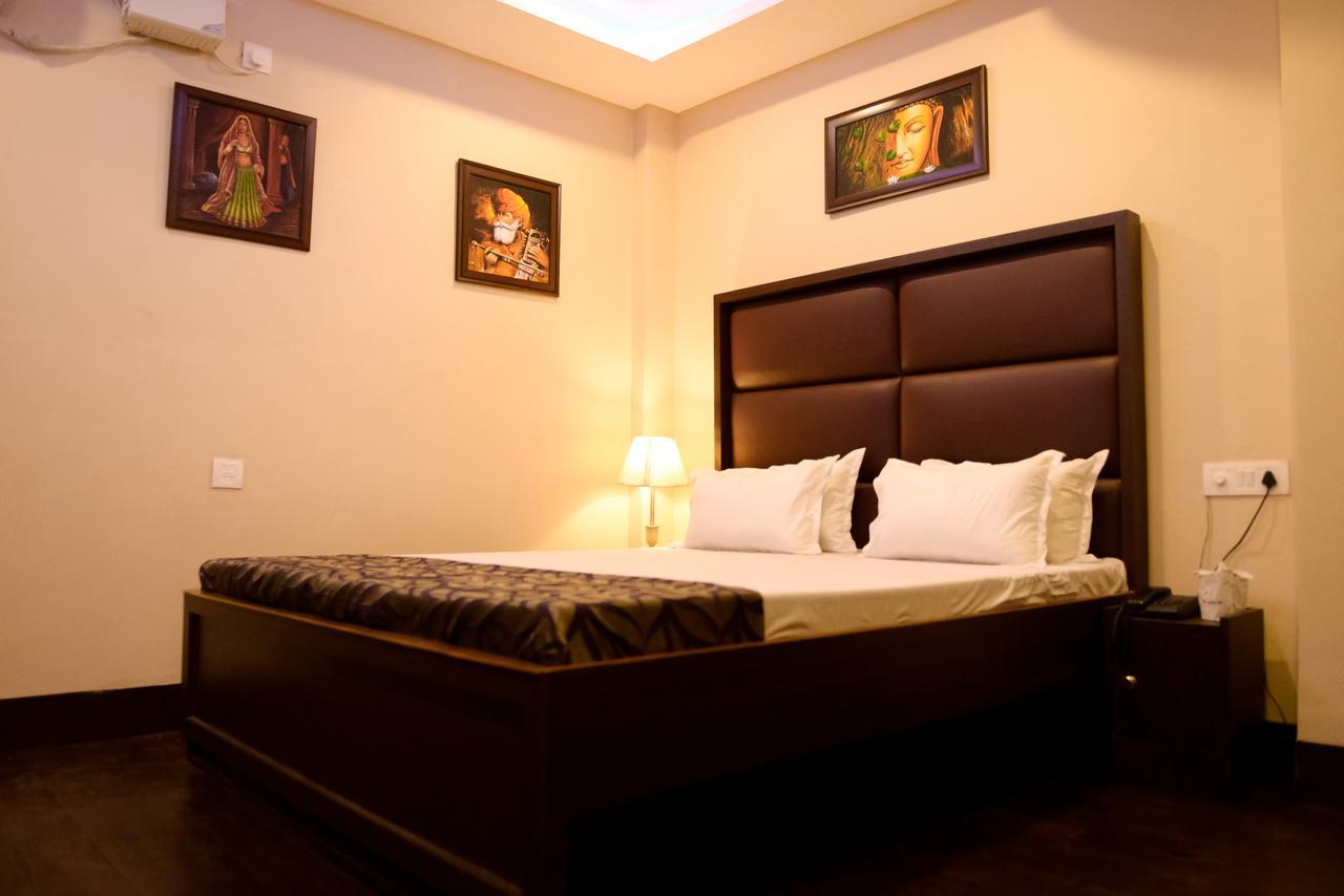 Hotel Mm Γουβαχάτι Εξωτερικό φωτογραφία